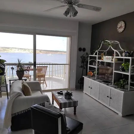 Apartment Bay